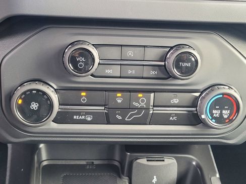 New 2025 Ford Bronco 4-Door image 10