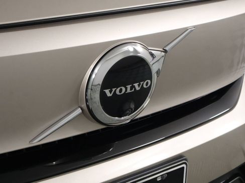 Certified 2023 Volvo XC40 Recharge Ultimate AWD/4WD image 25