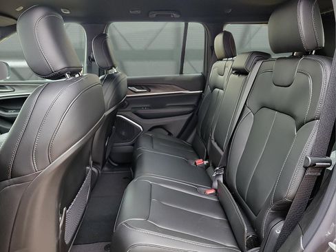 New 2026 Jeep Grand Cherokee Limited AWD/4WD image 8