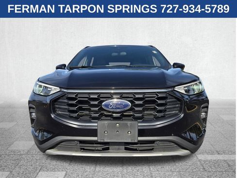 Used 2025 Ford Escape ST-Line Select AWD/4WD image 2