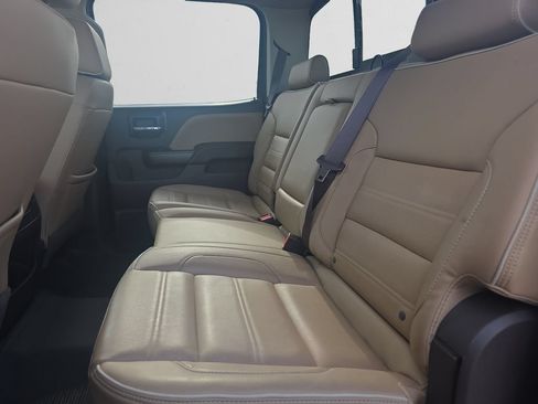Used 2017 GMC Sierra 2500 Denali w/ Duramax Plus Package AWD/4WD image 15