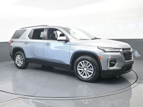 Used 2023 Chevrolet Traverse LT FWD image 8