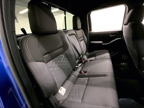 New 2026 Nissan Frontier SV w/ All-Weather Content Package AWD/4WD image 32