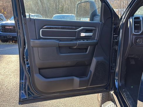 Used 2024 RAM 2500 Big Horn w/ Night Edition image 12