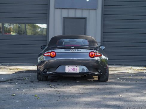 Used 2016 MAZDA MX-5 Miata Club image 6