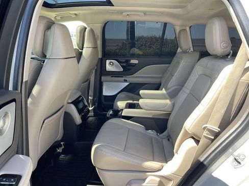 Used 2020 Lincoln Aviator Reserve w/ Equipment Group 202A AWD/4WD image 26