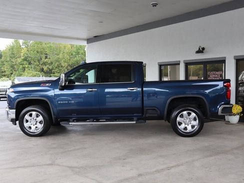 Used 2020 Chevrolet Silverado 2500 LTZ w/ LTZ Plus Package image 2