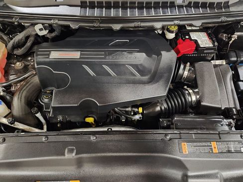 Used 2019 Ford Edge ST image 51