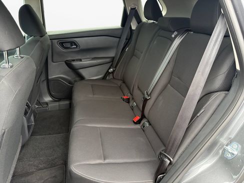 Used 2024 Nissan Rogue S FWD image 15