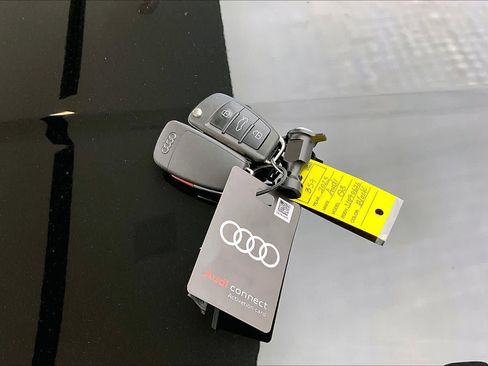 Certified 2025 Audi Q3 2.0T Premium Plus w/ Premium Plus Package image 15