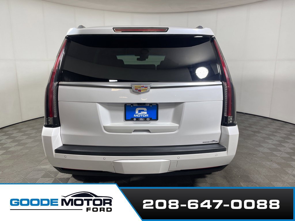 Used 2019 Cadillac Escalade Premium Luxury AWD/4WD image 6