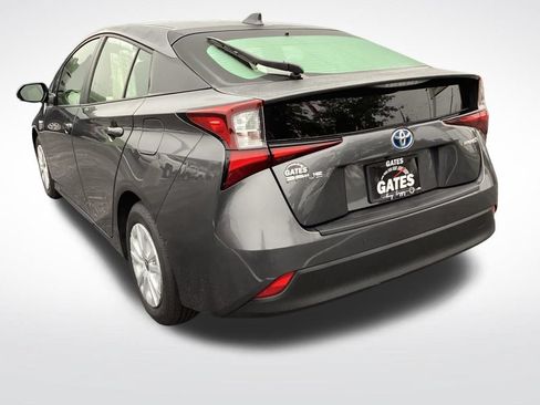 Used 2022 Toyota Prius LE FWD image 7