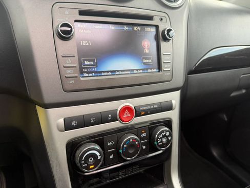 Used 2014 Chevrolet Captiva Sport LT w/ Convenience Package FWD image 17