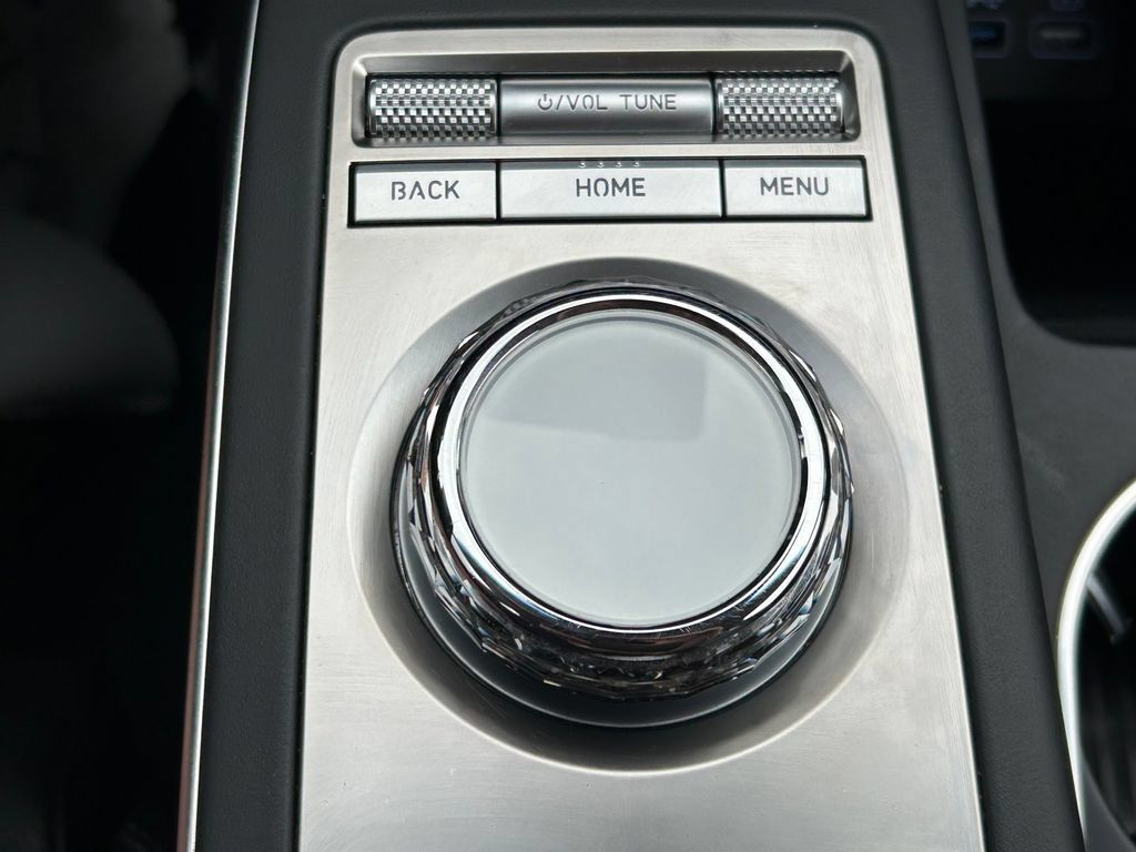 Used 2025 Genesis GV70 2.5T AWD/4WD image 27