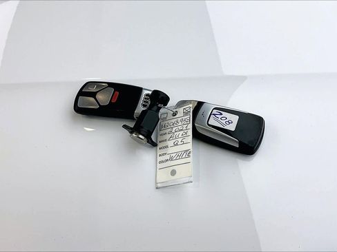 Used 2021 Audi Q5 Premium Plus w/ Premium Plus Package image 14