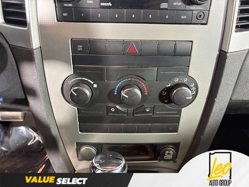 Used 2008 Jeep Grand Cherokee Laredo AWD/4WD image 17