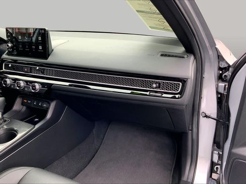 Used 2025 Honda Civic Sport Touring image 18