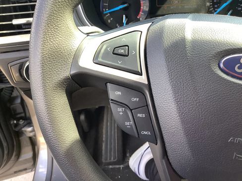 Used 2013 Ford Fusion SE FWD image 24