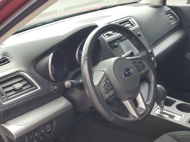 Used 2017 Subaru Outback 2.5i Premium AWD/4WD image 6