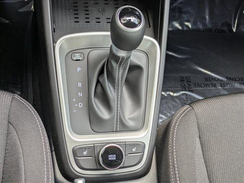 New 2026 Hyundai Venue SEL FWD image 15