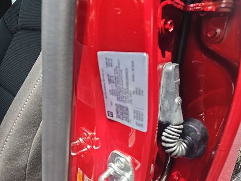 New 2025 GMC Canyon Elevation w/ Convenience Package image 38