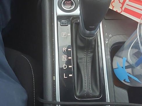 Used 2022 Nissan Sentra SV FWD image 17