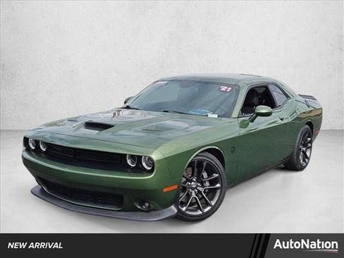 Used 2021 Dodge Challenger R/T Scat Pack image 1
