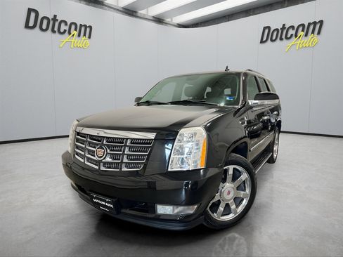 Used 2008 Cadillac Escalade AWD image 2