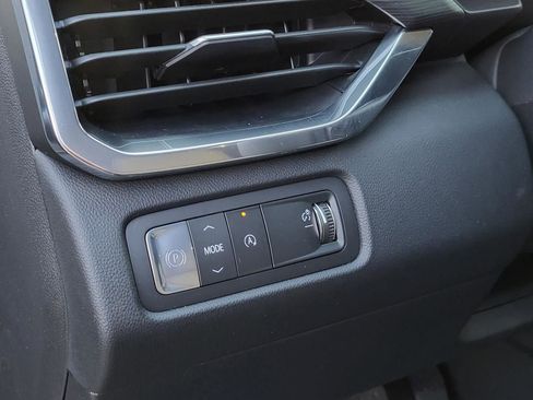 New 2026 GMC Acadia Elevation w/ Elevation Premium Package FWD image 8