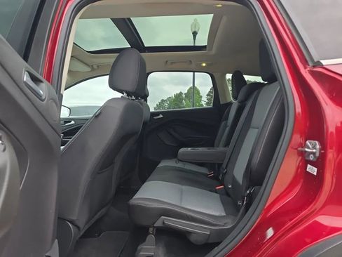 Used 2017 Ford Escape SE w/ Equipment Group 201A FWD image 37
