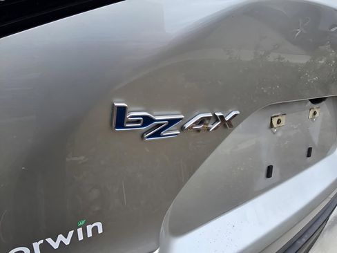 Used 2023 Toyota bZ4X AWD image 18