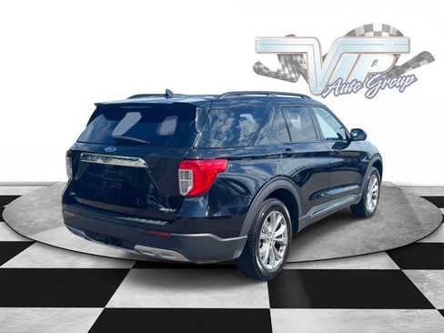Used 2023 Ford Explorer XLT w/ Equipment Group 202A AWD/4WD image 6