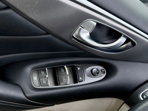 Used 2014 INFINITI Q50 Premium w/ Navigation Package image 19