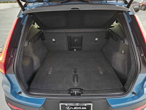 Used 2023 Volvo XC40 Recharge Ultimate image 14