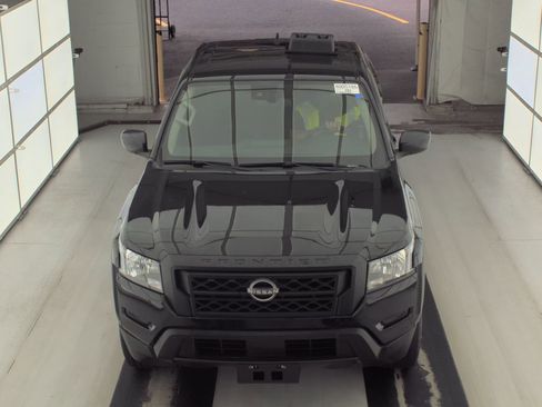 Used 2022 Nissan Frontier S RWD image 2
