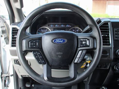 Used 2018 Ford F350 XLT image 21