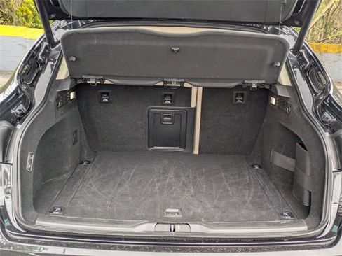 Used 2022 Maserati Levante GT image 26