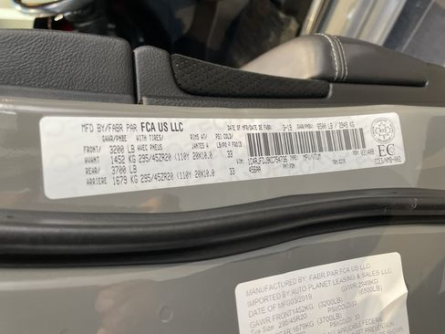 Used 2019 Jeep Grand Cherokee SRT AWD/4WD image 42