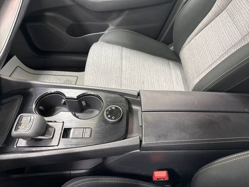 Used 2023 Nissan Rogue SV image 32