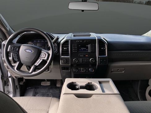 Used 2018 Ford F250 XLT image 5