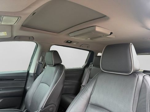 Used 2024 Honda Odyssey Elite image 15