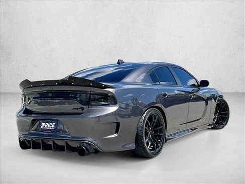 Used 2019 Dodge Charger SRT Hellcat RWD image 2