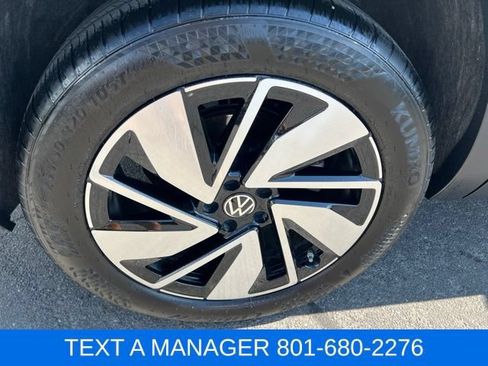 Used 2025 Volkswagen Atlas SEL AWD/4WD image 8