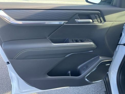 New 2026 GMC Acadia Elevation image 12