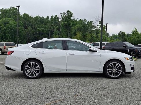 Certified 2025 Chevrolet Malibu LT FWD image 7