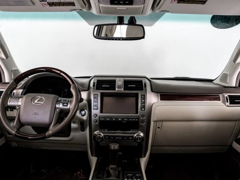 Used 2016 Lexus GX 460 w/ Premium Package AWD/4WD image 14