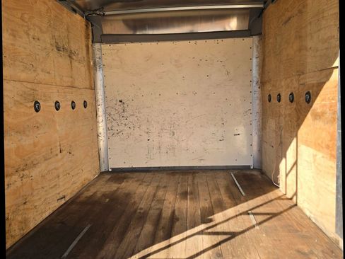 Used 2018 Chevrolet Express 3500 w/ Power Convenience Package RWD image 34