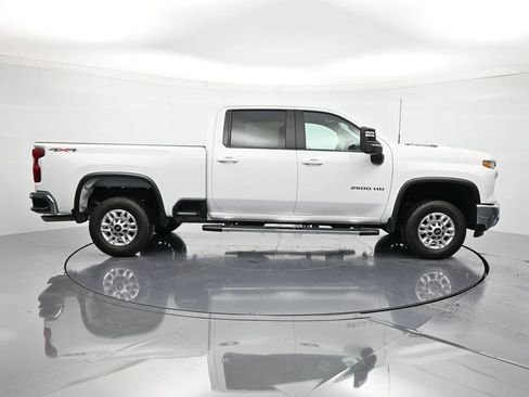 Certified 2025 Chevrolet Silverado 2500 LT w/ Convenience Package image 5
