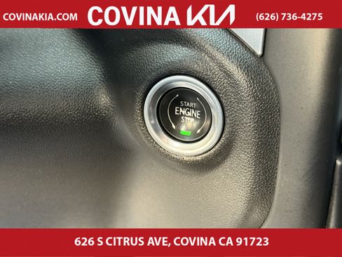 Used 2023 GMC Sierra 2500 SLT w/ SLT Premium Package image 21