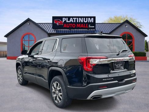 Used 2023 GMC Acadia SLE AWD/4WD image 3